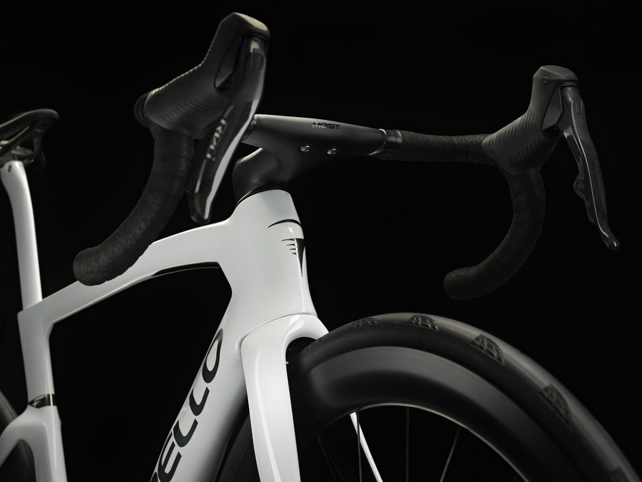 PINARELLO 25 DOGMA F FRAME KIT EDGE CRYSTAL WHITE