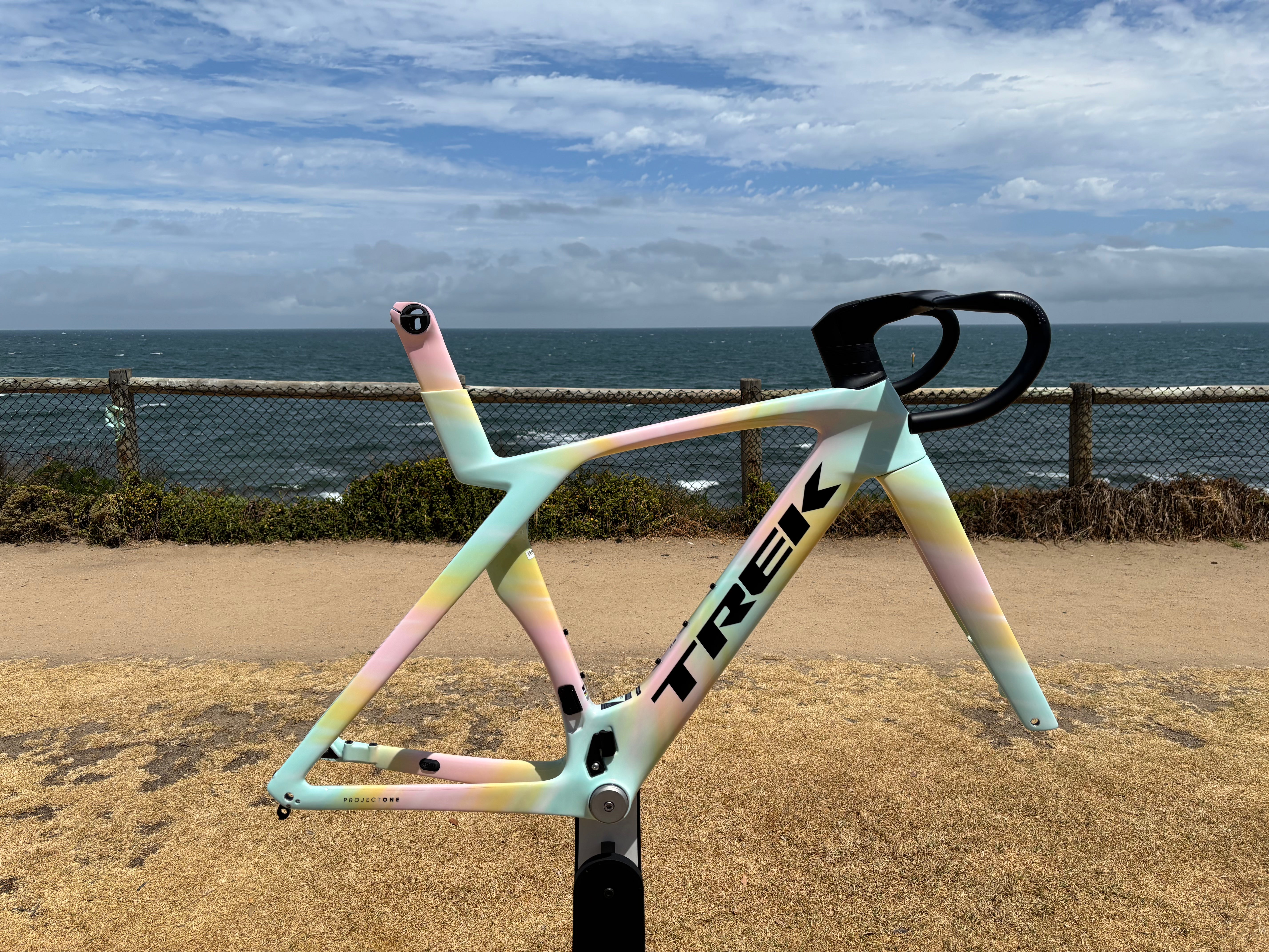 TREK GEN 7 PROJECT 1 MADONE SLR 54CM PASTAL TIE DYE – O'Mara Cycles